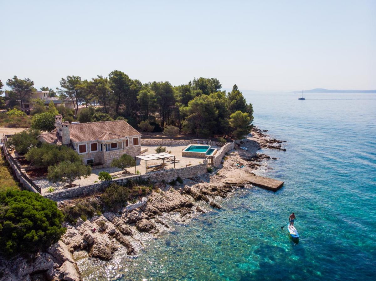 Villa Rudini With Heated Pool オクルグ・ゴルニ エクステリア 写真