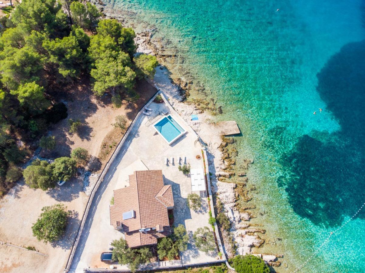 Villa Rudini With Heated Pool オクルグ・ゴルニ エクステリア 写真