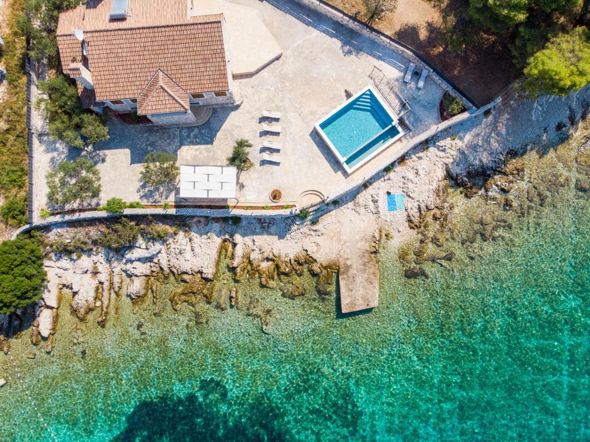 Villa Rudini With Heated Pool オクルグ・ゴルニ エクステリア 写真